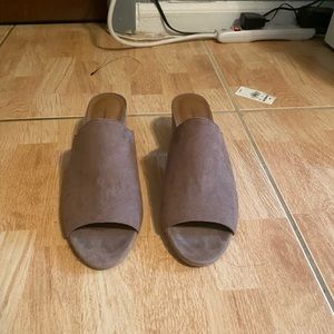 14th and Union Heels